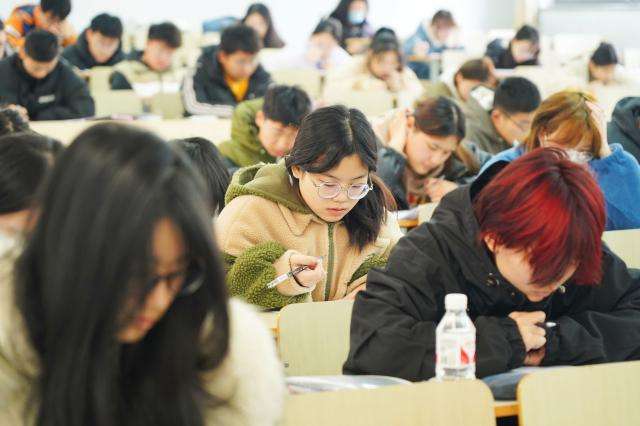 Zhejiang A&F University Students