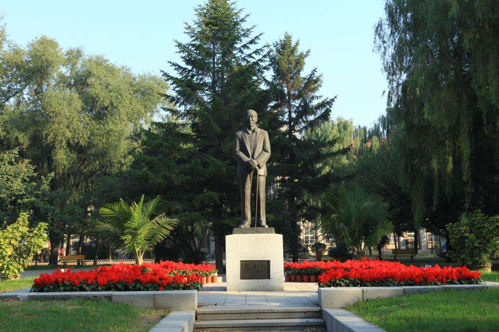Shenyang Agricultural University monument