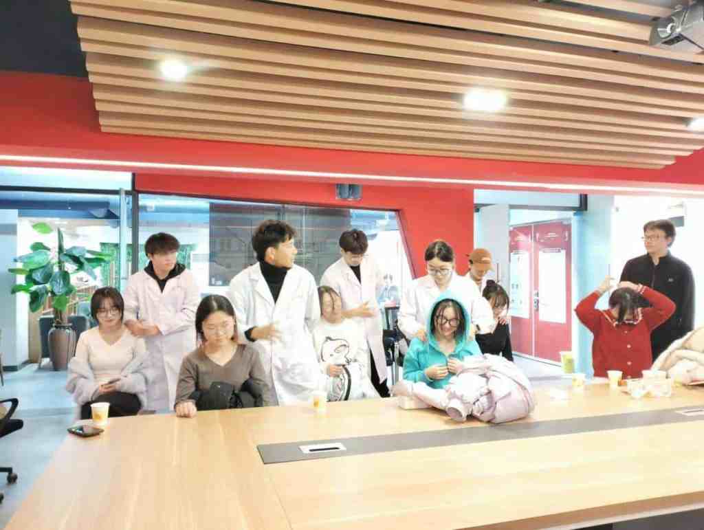 Qilu University of Technology Students