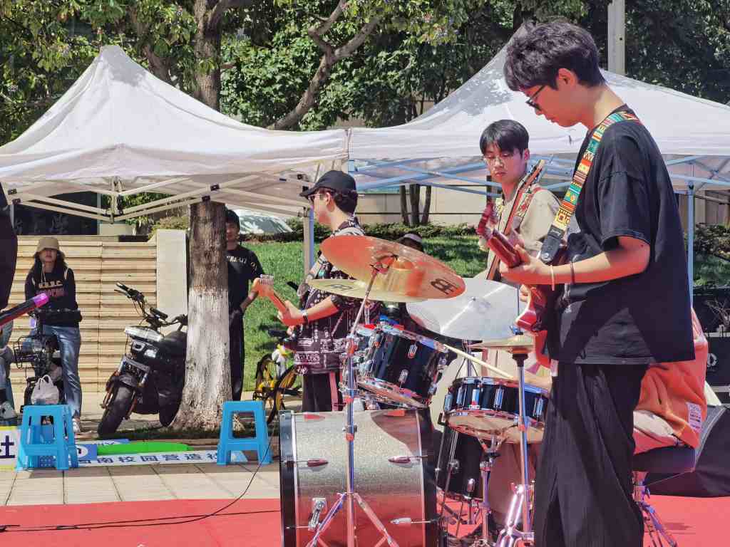 Yunnan University students
