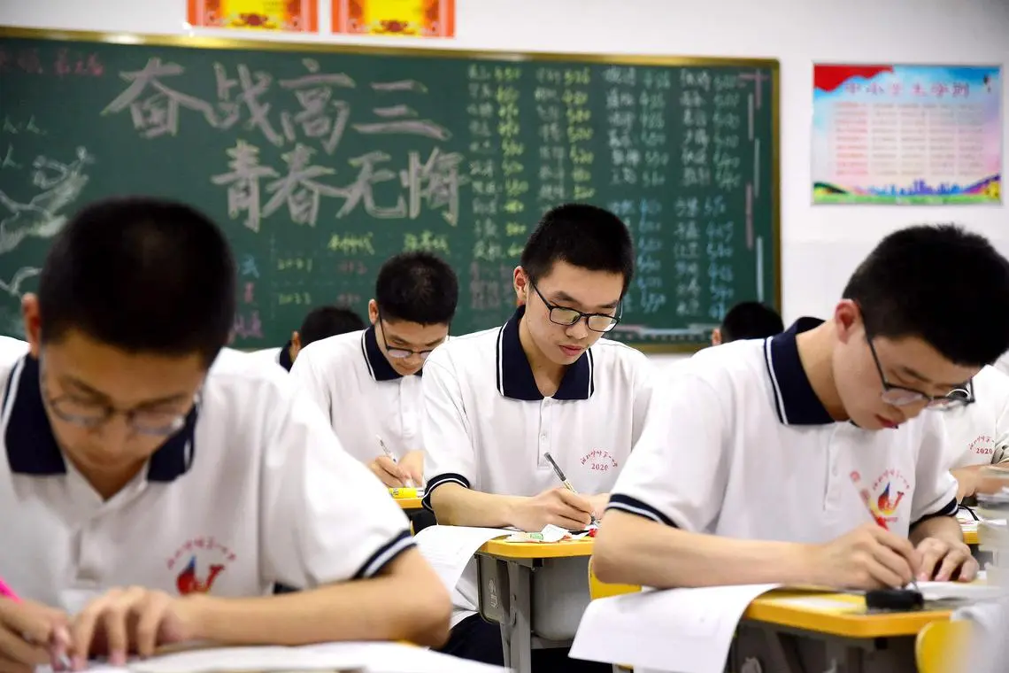 chinese students hardworking in class